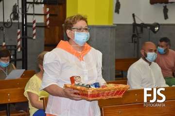 Repique de campanas, misa de romeros y ofrenda a la Virgen de las Nieves/TA y Francisco Javier Santana.